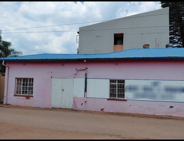 876M² BUSINESS FOR SALE IN MOKOPANE CENTRAL